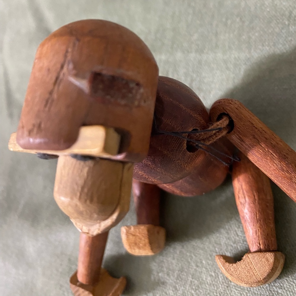 Wooden monkey with movable limbs has missing ears able to hang by hands feet #15 - Picture 3 of 6